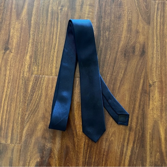 J Crew Crewcuts Kids Navy Blue Silk Tie size 42” - Picture 2 of 4